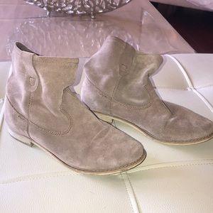 Ecoté Suede Booties